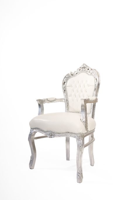 Chaise blanche avec accoudoirs